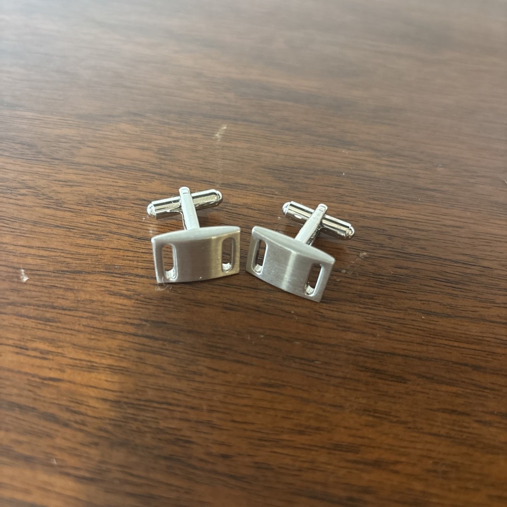 Three Sets Of Cufflinks Cold And Silver Colored - Picture 5 of 6